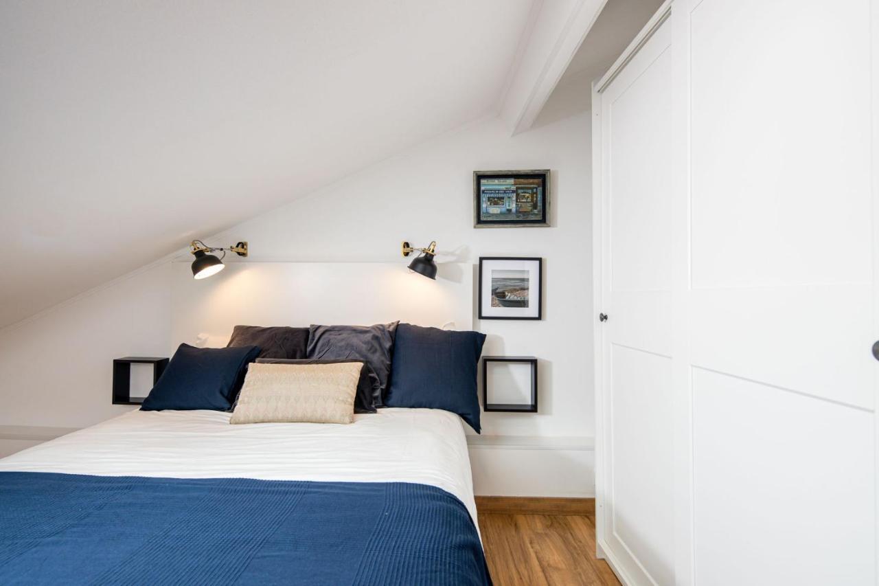 Lapa 3Bdr Duplex W/ Balcony By Lovelystay Lisboa Kültér fotó
