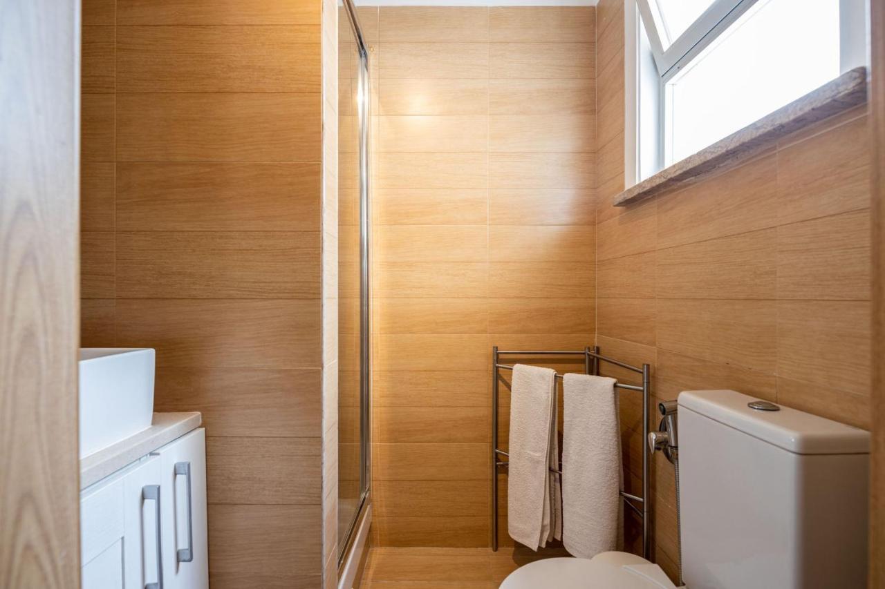 Lapa 3Bdr Duplex W/ Balcony By Lovelystay Lisboa Kültér fotó