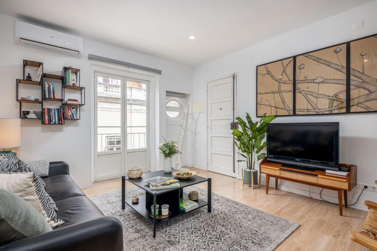 Lapa 3Bdr Duplex W/ Balcony By Lovelystay Lisboa Kültér fotó
