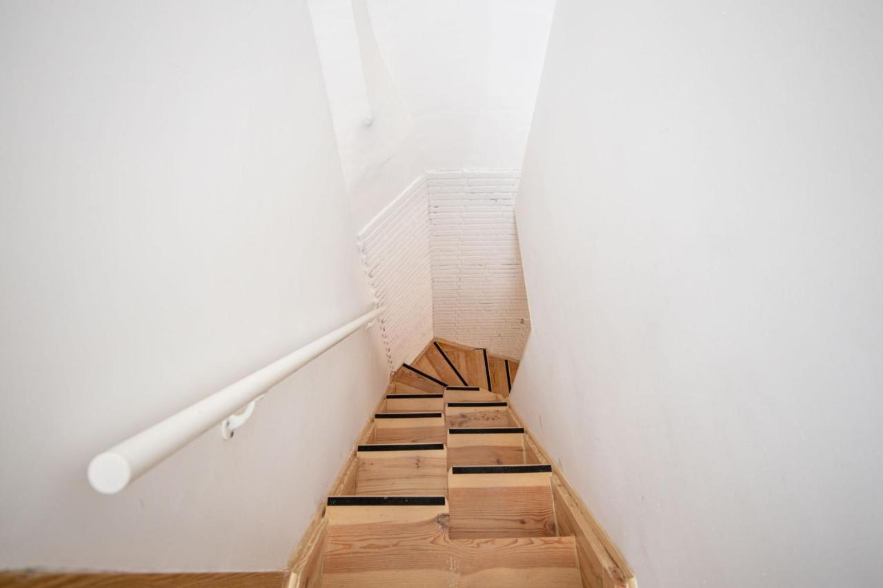 Lapa 3Bdr Duplex W/ Balcony By Lovelystay Lisboa Kültér fotó